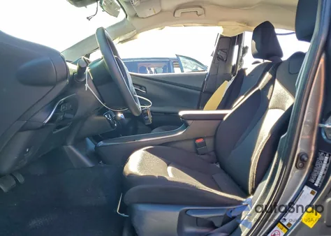 2022 Toyota Prius Night Shade z USA, uszkodzony, nr VIN JTDKAMFU2N3190302